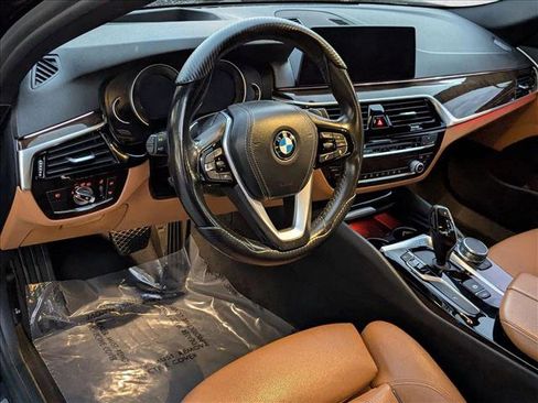 Used 2017 BMW 540i image 10