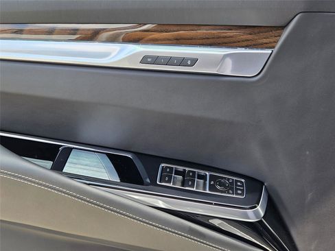 Used 2025 Cadillac Escalade Sport Platinum w/ LPO, ONYX Package AWD/4WD image 26