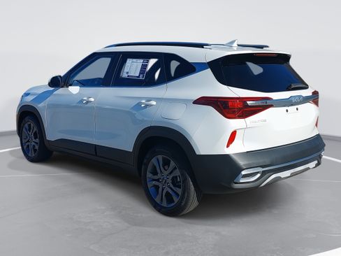 Used 2023 Kia Seltos S w/ Navigation Package image 7