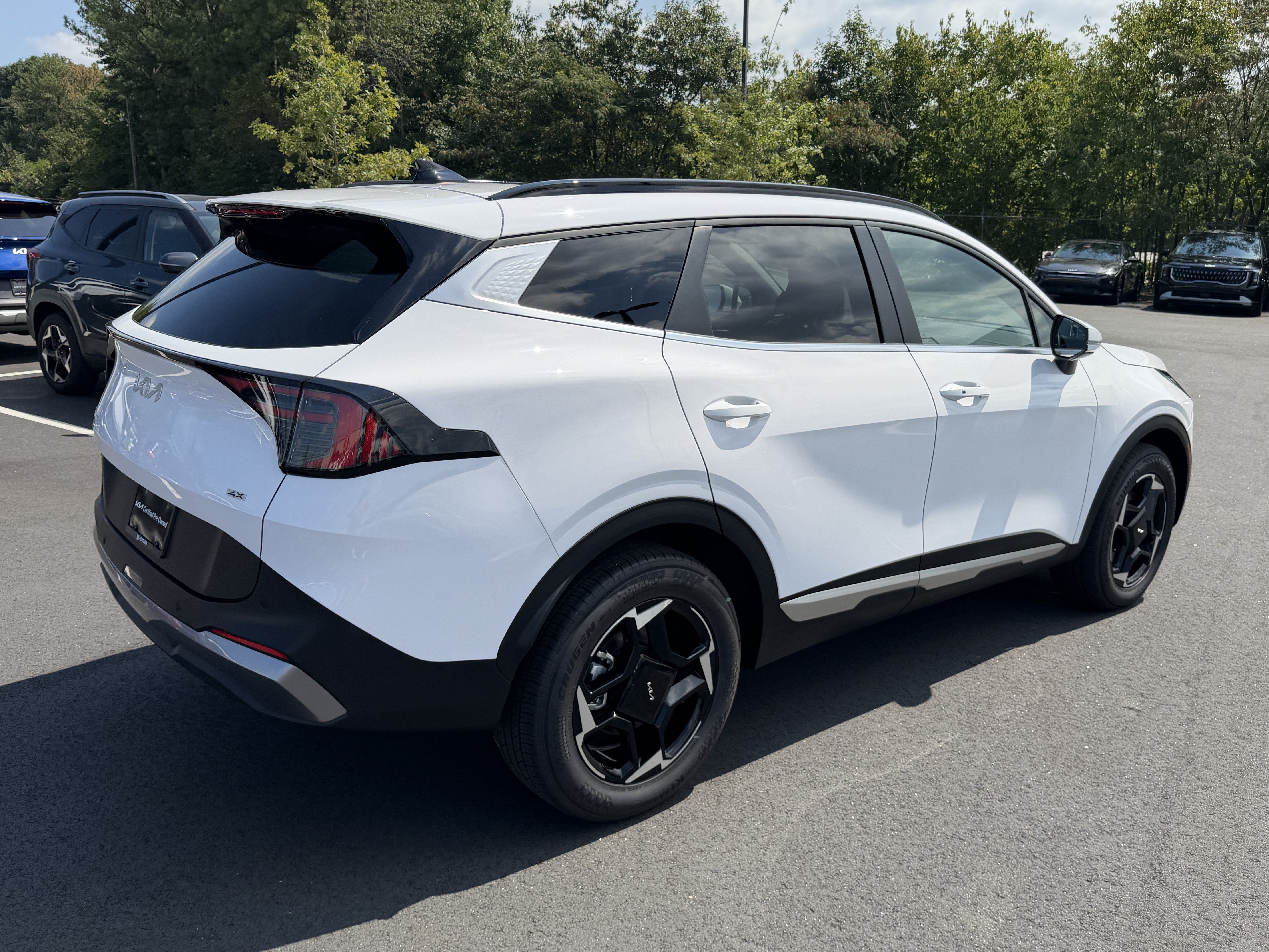 Certified 2026 Kia Sportage EX AWD/4WD image 7