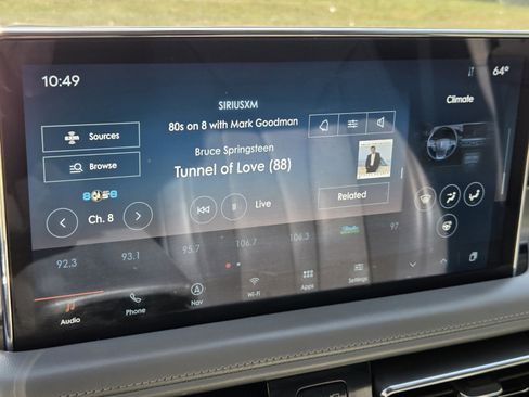 Used 2021 Lincoln Nautilus Reserve image 16