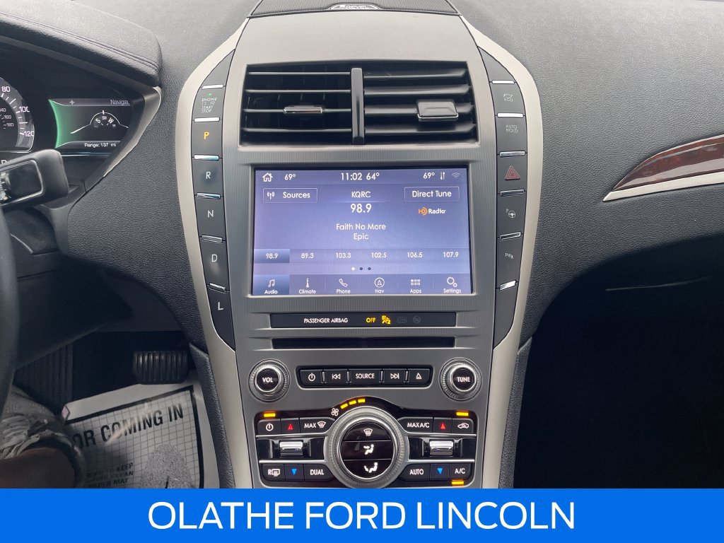Used 2020 Lincoln MKZ Reserve FWD image 11