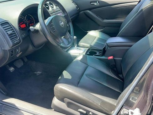Used 2011 Nissan Altima 2.5 SL w/ 2.5SL Pkg FWD image 18