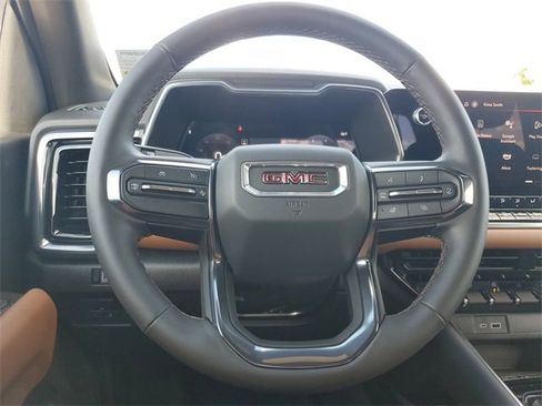 Certified 2024 GMC Canyon AT4 w/ AT4 Premium Package image 11