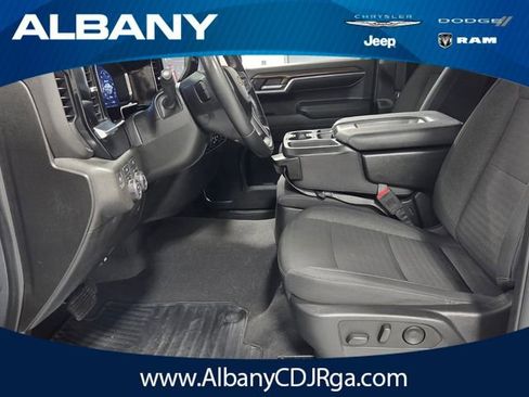 Used 2024 Chevrolet Silverado 1500 LT image 5