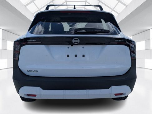 New 2026 Nissan Kicks SV w/ SV Premium Package image 8