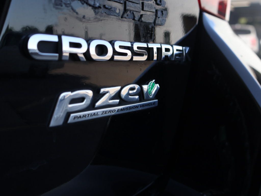 Used 2017 Subaru Crosstrek 2.0i Premium w/ Moonroof Package AWD/4WD image 15