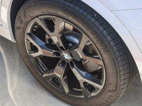 Used 2019 BMW X7 xDrive50i image 10