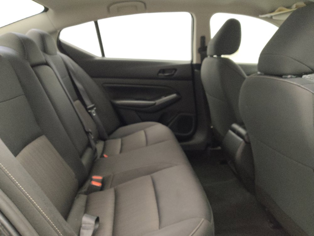 Used 2024 Nissan Altima 2.5 S FWD image 19