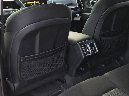 New 2026 Kia Sorento LX FWD image 17
