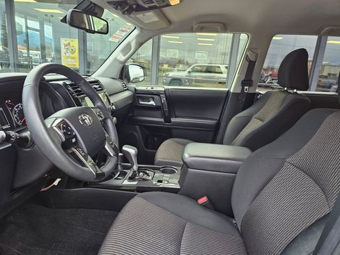 Used 2021 Toyota 4Runner TRD Off-Road image 17