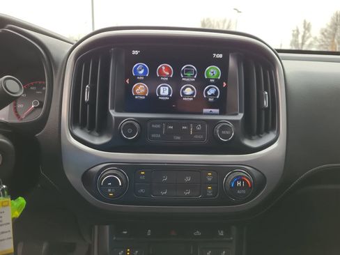 Used 2016 GMC Canyon SLT w/ Driver Alert Package image 24