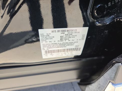 Used 2021 Ford Explorer Limited w/ Equipment Group 301A RWD image 29