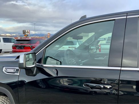 New 2026 GMC Sierra 1500 SLE image 13