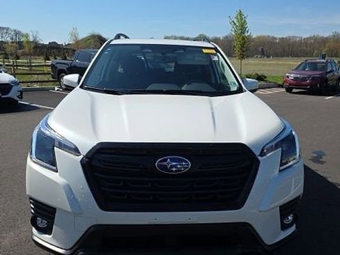 Used 2024 Subaru Forester Premium image 2