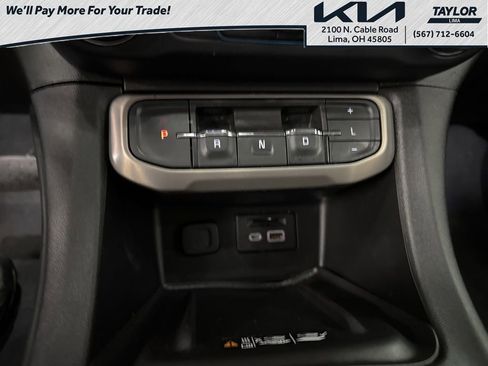 Used 2022 GMC Acadia Denali w/ Denali Ultimate Package image 20