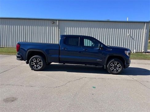 Used 2020 GMC Sierra 1500 AT4 w/ AT4 Premium Package image 2