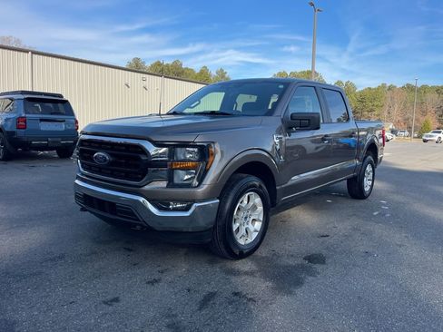 Certified 2023 Ford F150 XLT image 2