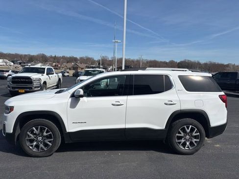 Used 2023 GMC Acadia SLT image 9