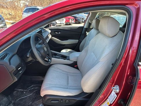 Used 2024 Honda Accord EX image 25