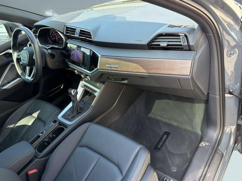 Used 2020 Audi Q3 2.0T Premium Plus w/ Premium Plus Package AWD/4WD image 31