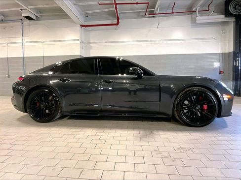 Certified 2025 Porsche Panamera GTS image 6