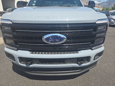 Used 2025 Ford F350 Platinum AWD/4WD image 34