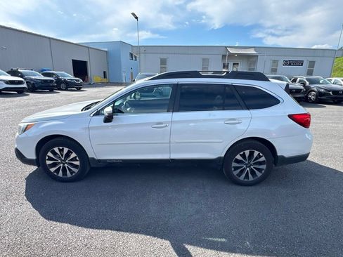 Used 2017 Subaru Outback 2.5i Limited AWD/4WD image 1