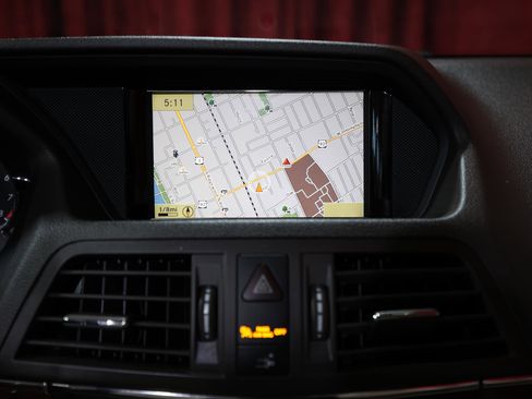 Used 2012 Mercedes-Benz E 550 Cabriolet image 20