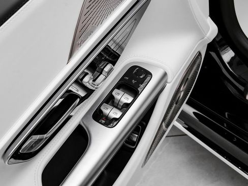 Used 2026 Mercedes-Benz Maybach SL 680 image 47