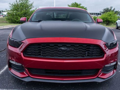 Used 2016 Ford Mustang Coupe RWD image 2