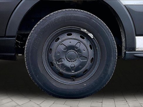 Used 2017 Ford Transit 250 148 Medium Roof image 8