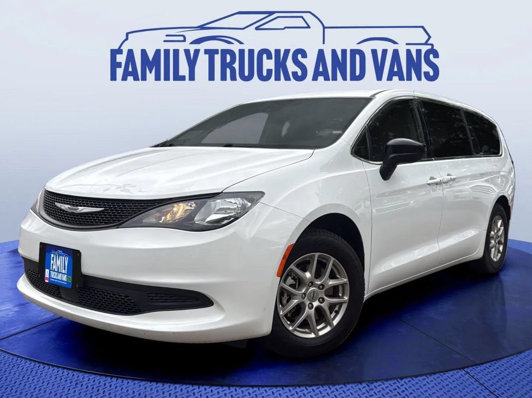 Used 2024 Chrysler Voyager LX FWD image 1