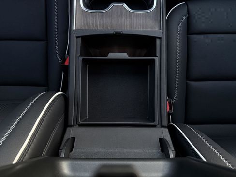 New 2026 GMC Acadia Denali w/ Super Cruise Package image 22