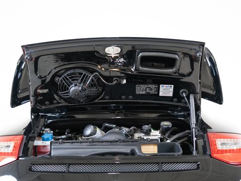 Used 2010 Porsche 911 GT3 RWD image 86