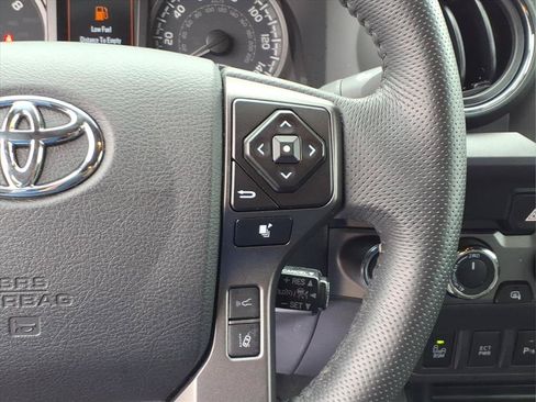 Used 2023 Toyota Tacoma TRD Sport w/ Technology Package AWD/4WD image 11