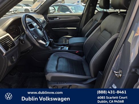 Used 2020 Volkswagen Atlas Cross Sport SEL Premium AWD/4WD image 16