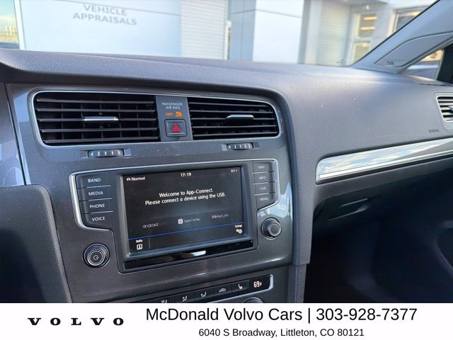Used 2017 Volkswagen Golf Alltrack S AWD/4WD image 7