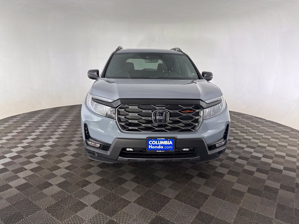 Used 2024 Honda Passport TrailSport image 3