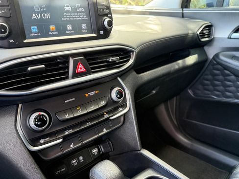 Used 2020 Hyundai Santa Fe SEL image 39