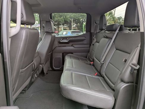 Used 2025 GMC Sierra 1500 SLT RWD image 14