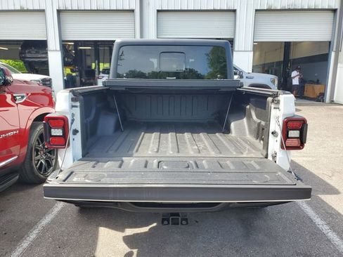 Used 2020 Jeep Gladiator Rubicon AWD/4WD image 8
