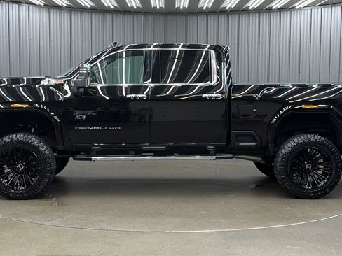 Used 2026 GMC Sierra 3500 Denali w/ Denali Reserve Package AWD/4WD image 2