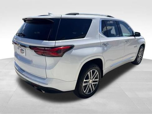 Used 2023 Chevrolet Traverse High Country AWD/4WD image 8