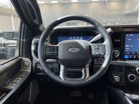 Used 2026 Ford F250 Platinum AWD/4WD image 18