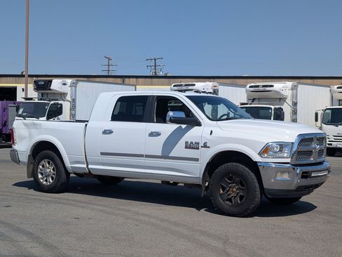 Used 2016 RAM 2500 Laramie image 1