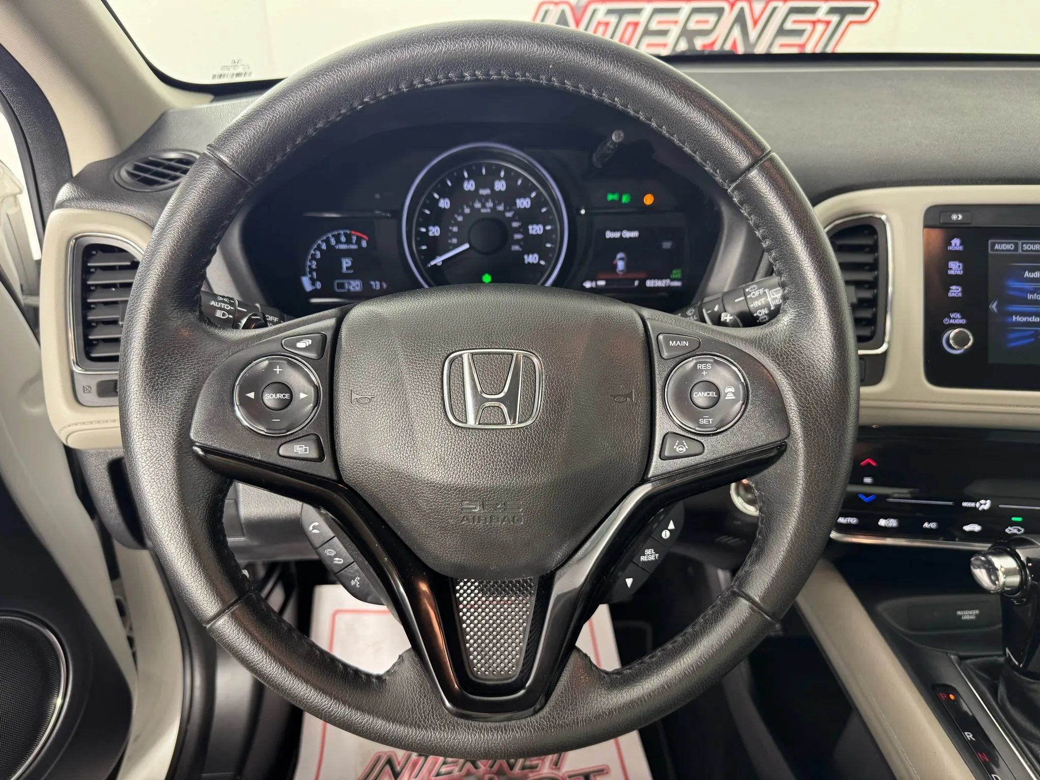 Used 2022 Honda HR-V EX-L image 13