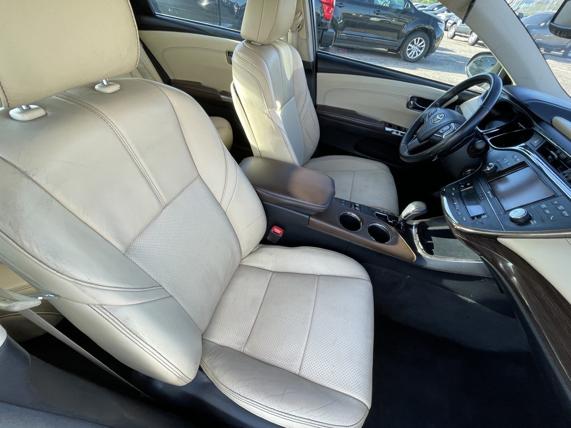 Used 2013 Toyota Avalon FWD image 28