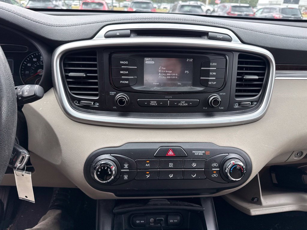 Used 2016 Kia Sorento LX AWD/4WD image 17