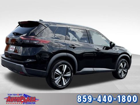 Used 2024 Nissan Rogue SL AWD/4WD image 10